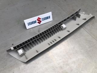 Накладка стойки правая TOYOTA SUCCEED NCP165 1NZ-FE
