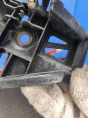 Крепление бампера правое заднее Volkswagen Tiguan 5NCZE CZE-EA211 5na807394a 3 ракурс