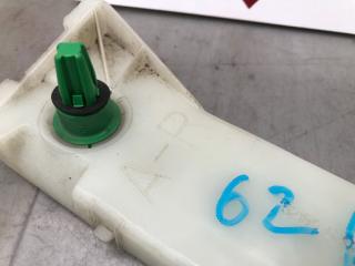 Крепление бампера правое заднее TOYOTA SUCCEED NCP165 1NZ-FE 52155-52020 3 ракурс