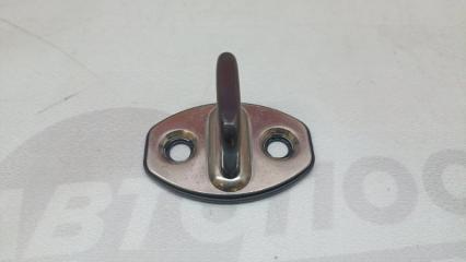 Фото запчасти ответная часть замка двери передняя правая Volkswagen Tiguan 2010 Б/У запчасть Запчасть ответная часть замка двери передняя правая Volkswagen Tiguan 2010