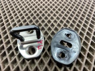 Фото запчасти ответная часть замка двери передняя левая Volkswagen Polo Sed RUS 2012 Б/У запчасть Запчасть ответная часть замка двери передняя левая Volkswagen Polo Sed RUS 2012