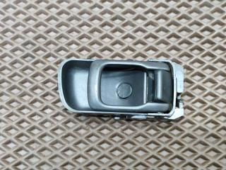 Ручка двери внутренняя левая Nissan Bluebird 1999
