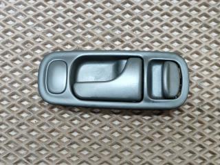 Ручка двери внутренняя задняя правая Nissan Primera 1991
