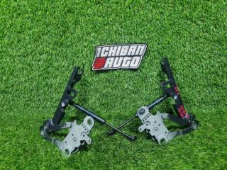 Петля капота BMW 1-SERIES 2013