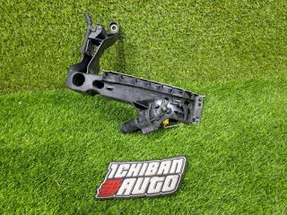 Форсунка омывателя передняя AUDI A5 8T3 CAEB 8T08056070 1 ракурс
