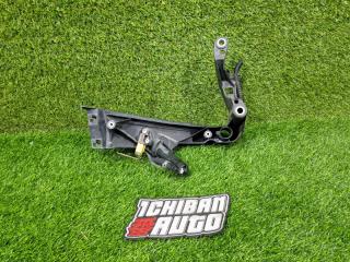 Форсунка омывателя передняя AUDI A5 8T3 CAEB 8T08056070 4 ракурс