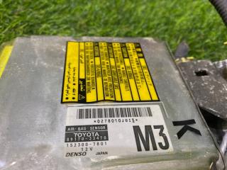 Блок управления airbag LEXUS ES330 MCV31 3MZ-FE 8917033470 2 ракурс