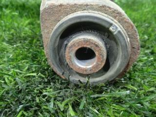 Рычаг правый задний KIA MOHAVE HM D6EA 552402J000 3 ракурс