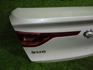 Крышка багажника RENAULT SAMSUNG SM6 LFD M4R 901009531R 2 ракурс Крышка багажника RENAULT SAMSUNG SM6 LFD M4R 901009531R 2 ракурс