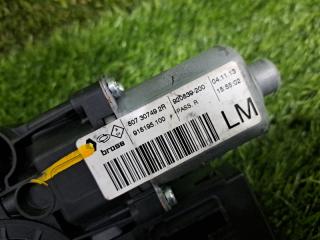 Мотор стеклоподъемника правый передний RENAULT SAMSUNG SM3 L38 H4M 807307492R 3 ракурс