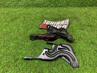 Фото запчасти петля капота передняя CHEVROLET MALIBU 2013 контрактная запчасть Запчасть петля капота передняя CHEVROLET MALIBU 2013