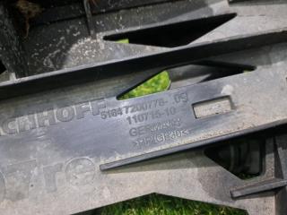Форсунка омывателя правая передняя BMW 1-SERIES F20 B47D20A 61677377667 2 ракурс