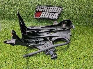 Форсунка омывателя передняя левая BMW 1-SERIES 2017