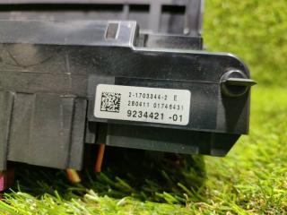 Блок предохранителей BMW 5-SERIES F10 N47D20C 61149234421 4 ракурс