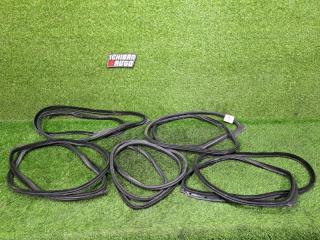 Резинка дверных проемов BMW 5-Series 2011