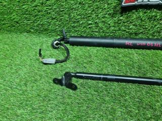 Амортизатор задней двери JEEP CHEROKEE KL ED6 68289846AB 4 ракурс
