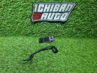 Запчасть Датчик расхода воздуха  AUDI A3 AFH60M-27A Контрактный Год: 2008