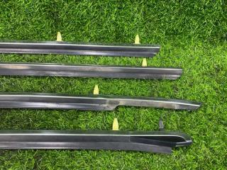 Молдинг стекла TOYOTA CHASER GX90 75710-22350 3 ракурс