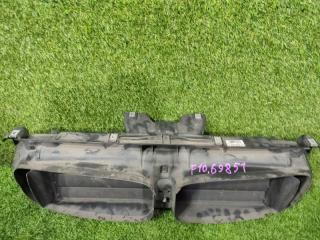 Решетка радиатора BMW 5-SERIES F10 N52B30A 51747200824 4 ракурс Решетка радиатора BMW 5-SERIES F10 N52B30A 51747200824 4 ракурс