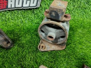 Подушка двигателя KIA SORENTO XM D4HA 218302P500 5 ракурс