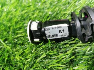 Датчик парковки KIA SOUL AM D4FB 957202K000 3 ракурс