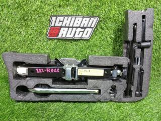 Ящик под инструменты AUDI A4 8K2 CAEB 8T0012109A 1 ракурс