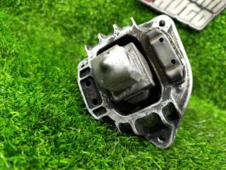 Подушка двигателя правая передняя BMW 7-SERIES F02 N63B44A 22116775906 2 ракурс Подушка двигателя правая передняя BMW 7-SERIES F02 N63B44A 22116775906 2 ракурс