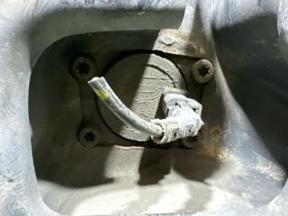 Ступица левая задняя VOLVO S60 FS84 D4162T 31476186 3 ракурс