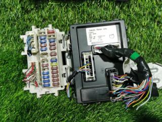 Блок предохранителей салон левый FX45 2005 S50 VK45DE