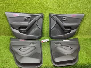 Обшивка двери комплект CHEVROLET TRAX 2019