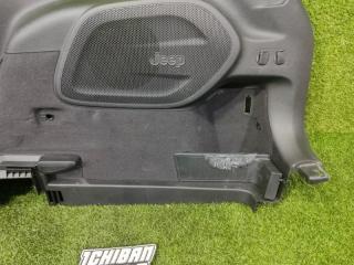 Обшивка багажника правая задняя JEEP CHEROKEE KL ED6 6SR92DX9AB 4 ракурс