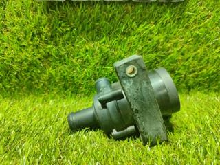 Помпа водяная AUDI A4 8K2 CAEB 06H965561 5 ракурс Помпа водяная AUDI A4 8K2 CAEB 06H965561 5 ракурс