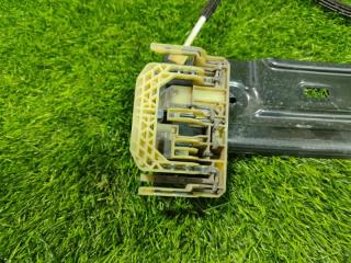 Стеклоподъемник левый передний BMW 7-SERIES F02 N63B44A 51337182105 2 ракурс