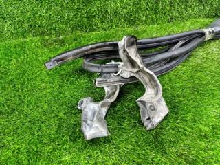 Уплотнительная резинка капота передняя BMW 7-SERIES F01 N54B30 51767199435 4 ракурс Уплотнительная резинка капота передняя BMW 7-SERIES F01 N54B30 51767199435 4 ракурс
