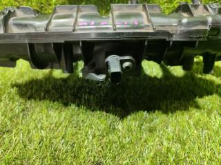 Коллектор впускной AUDI A4 8K2 CAEB 06H133201AF 4 ракурс