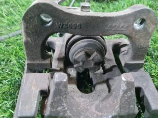 Суппорт задний RENAULT SAMSUNG SM3 L38 440119651R 5 ракурс Суппорт задний RENAULT SAMSUNG SM3 L38 440119651R 5 ракурс
