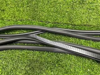 Уплотнение двери BMW 7-SERIES F01 N54B30 51727231334 5 ракурс