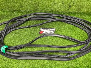 Запчасть Уплотнение двери  AUDI A4 8K0831721F,8K5833721F Контрактный Год: 2011   Комплект 4шт. + уплотнитель багажника 8K5827705C