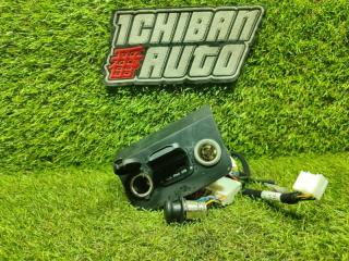 Прикуриватель HYUNDAI SONATA YF G4KD 846213S2004X 2 ракурс