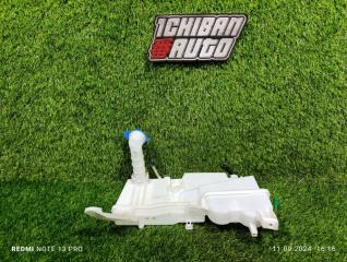 Бачок стеклоомывателя SUZUKI HUSTLER MR92S 38450-63R10 5 ракурс Бачок стеклоомывателя SUZUKI HUSTLER MR92S 38450-63R10 5 ракурс