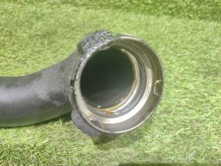 Патрубок интеркулера BMW 7-SERIES F01 N54B30A 13717582314 4 ракурс
