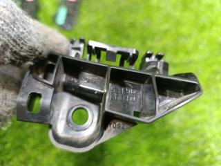 Крепление бампера заднее TOYOTA YARIS MXPA15 52576K0010 5 ракурс