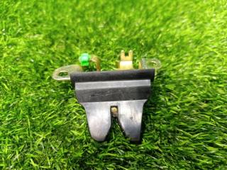 Замок багажника TOYOTA SPRINTER EE111 64610-12250 4 ракурс
