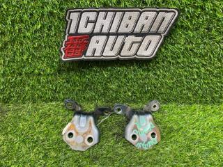 Запчасть петля дверная передняя правая MAZDA DEMIO