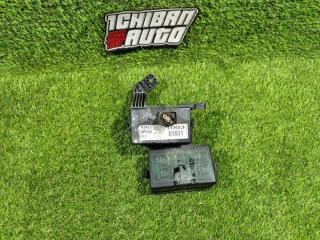 Блок предохранителей KIA SORENTO XM D4HA 914102P033 3 ракурс