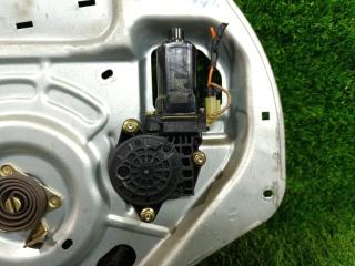 Стеклоподъемник левый передний HYUNDAI TUCSON JM D4EA 824052E000 2 ракурс