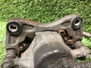 Суппорт левый передний HYUNDAI AVANTE XD G4EC 581102D000 4 ракурс