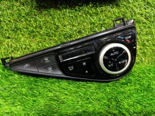 Блок управления климат-контролем TOYOTA AQUA NHP10 1NZ-FXE 55900-52800 2 ракурс