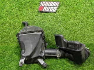 Корпус воздушного фильтра TOYOTA CROWN MAJESTA JZS177 2JZ-FSE 17700-46430 5 ракурс