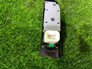 Блок упр. стеклоподьемниками передний правый TOWN BOX U62W